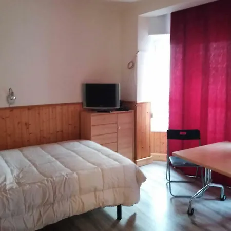 Rosesapparts Estudios & Parking Zewnętrze zdjęcie