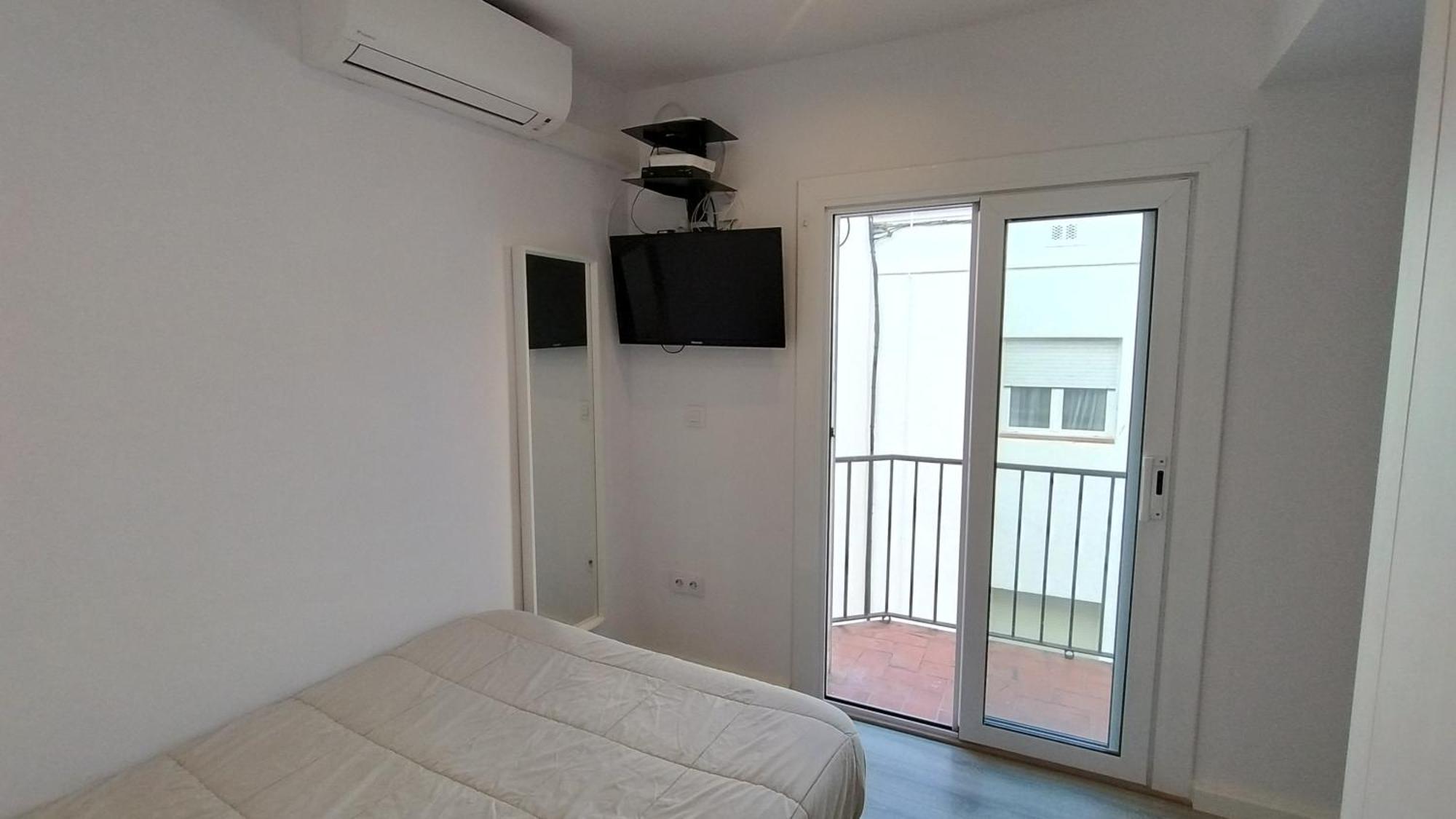 Rosesapparts Estudios & Parking Apartment *